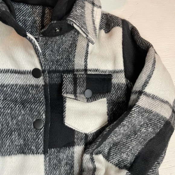 Made by Molly Flannel Hooded Jacket Size 4 - Picture 4 of 8